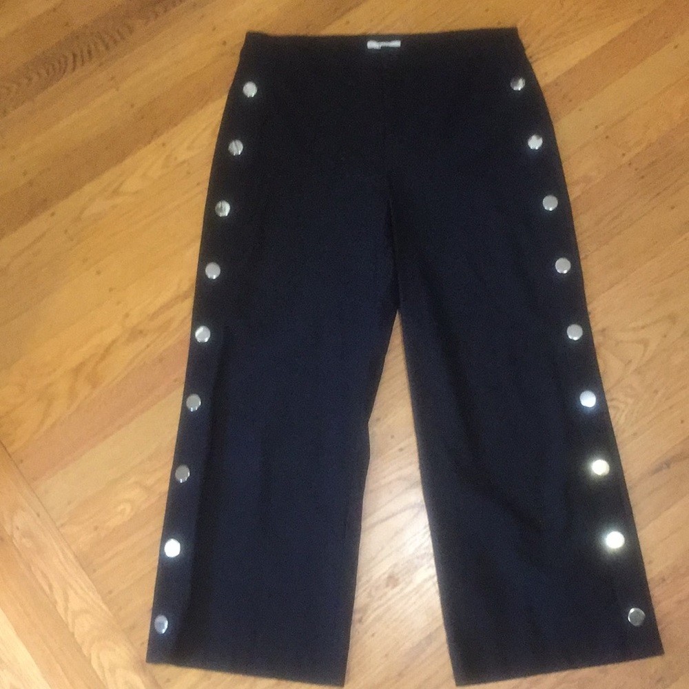 Bar III Capri pants 6